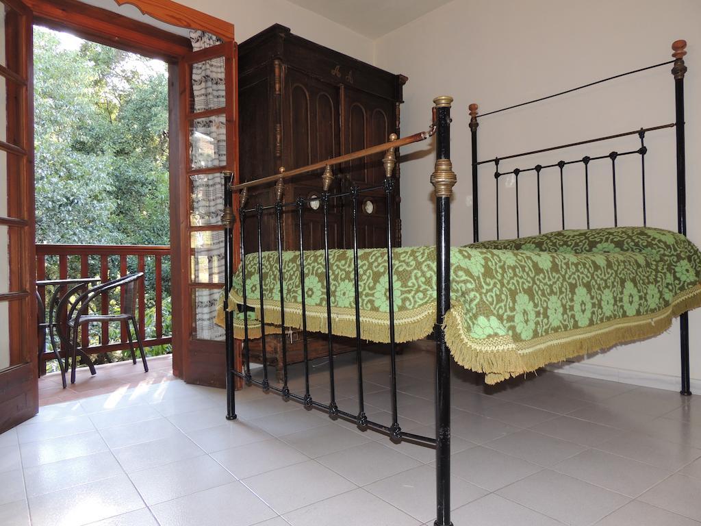 Galini Hotel Kakopetria Habitación foto